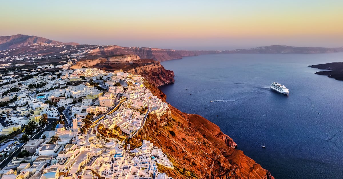 découvrez la grèce, un pays enchanteur où l'histoire rencontre des paysages à couper le souffle. explorez ses îles magnifiques, savourez sa cuisine méditerranéenne et plongez dans la riche culture qui a façonné la civilisation occidentale.
