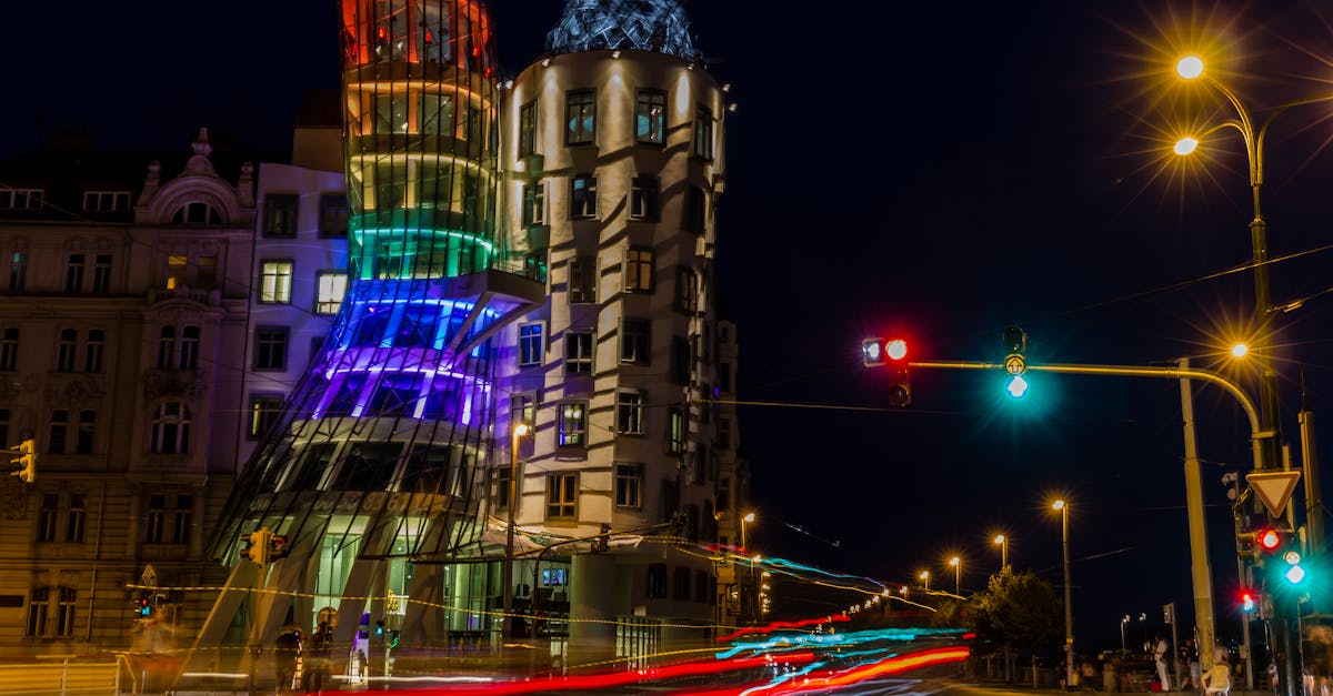 découvrez prague, la perle de l'europe de l'est, avec son riche héritage historique, ses magnifiques paysages architecturaux et sa culture vibrante. explorez le charme des ruelles pavées, les majestueux châteaux et les emblématiques ponts qui font de cette ville une destination incontournable.