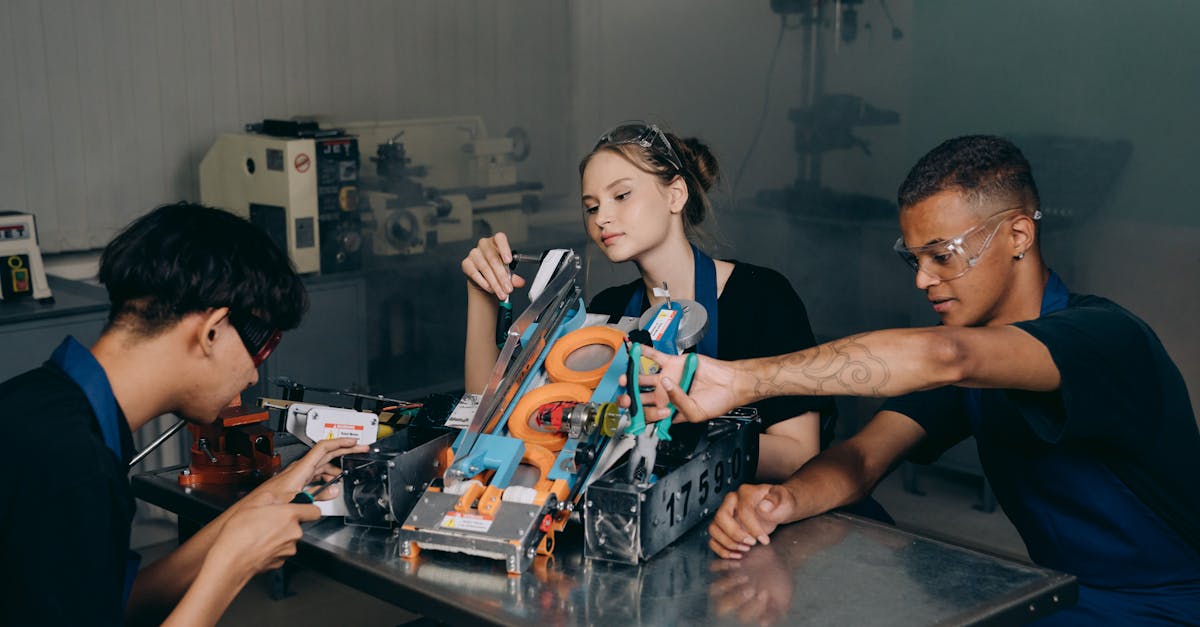 découvrez comment des étudiants innovants transforment leur passion en projets concrets, alliant créativité et technologie pour façonner l'avenir. inspirez-vous de leurs idées audacieuses et de leur approche unique de l'apprentissage.