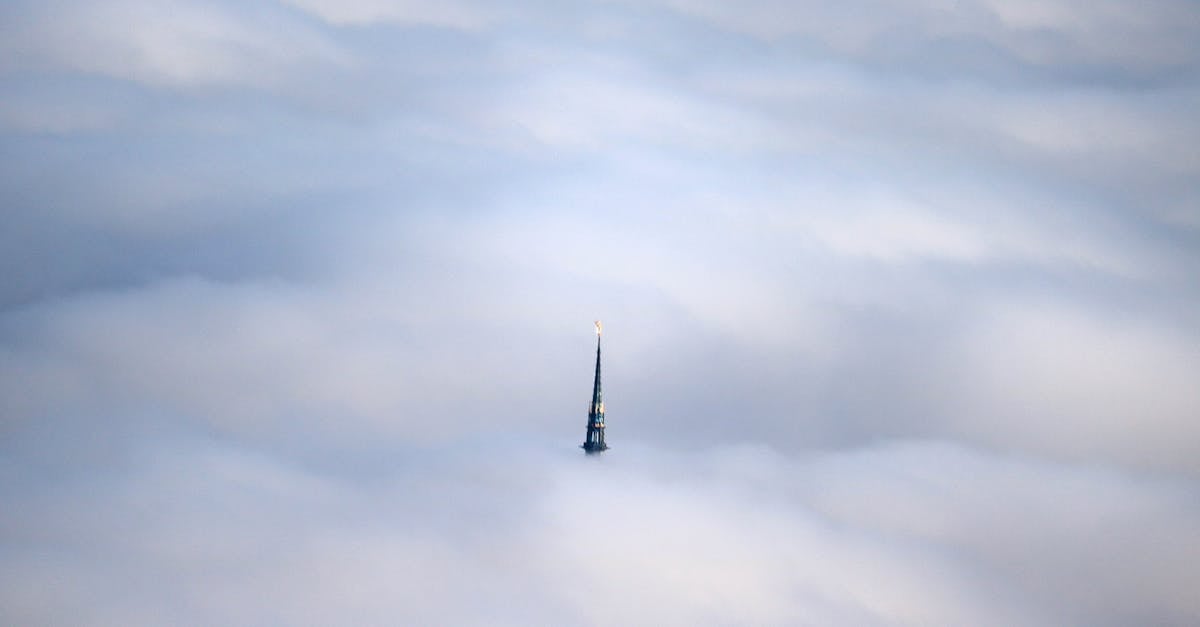 découvrez l'aventure de la 'mystery travel' ! laissez-vous surprendre par des destinations inattendues et des expériences uniques. parfait pour les amateurs de surprises et de découvertes, ce concept vous promet un voyage inoubliable sans savoir où vous allez.